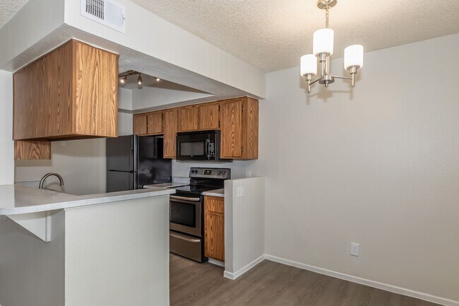 Hidden Village, Phoenix, AZ 85016 - photo 3