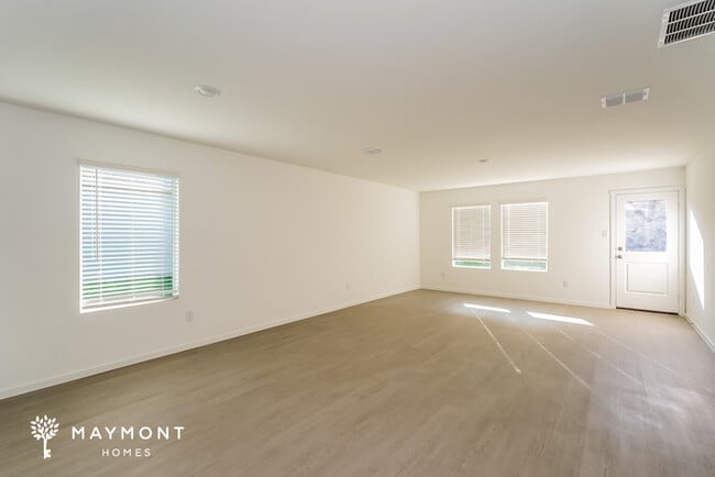 3061 Titan Spgs Dr, Saginaw, TX 76179 - photo 3