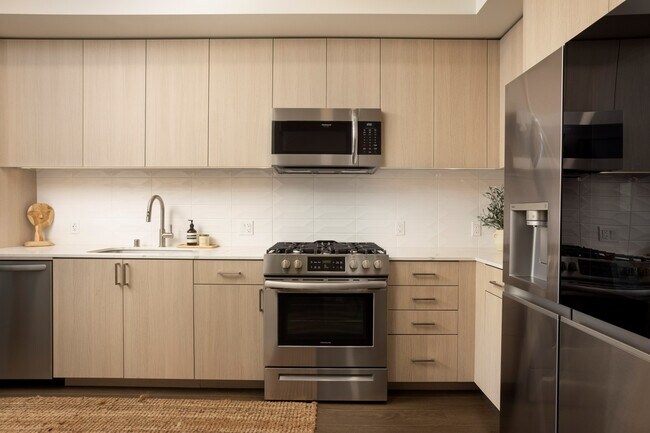 Residences at West Edge, Los Angeles, CA 90064 - photo 6