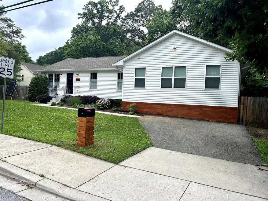 6424 4th Ave unit 6424 4th - Basement, Takoma Park, MD 20912 - photo 1