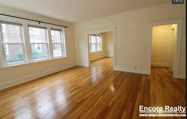 109 St Paul St unit 1, Brookline, MA 02446 - photo 4