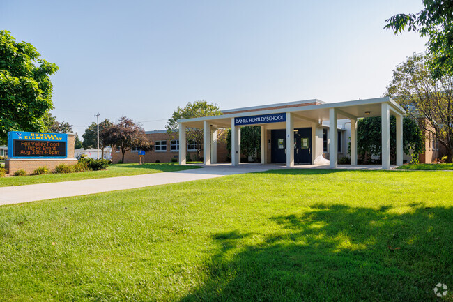 Huntley Elementary School is a public Kindergarten through 6th grade school.