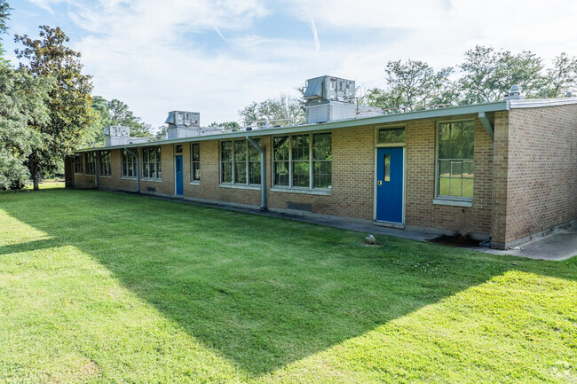 ykes Elementary School involves parents and the community in school activities.