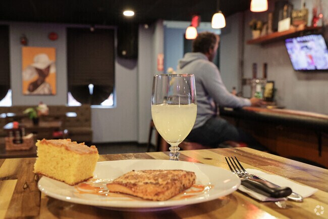 Head to Jonny Ray's for delicious food and cocktails in the Oak Grove neighborhood.