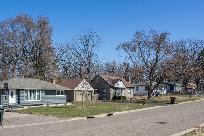 The Cavanagh Oaks neighborhood has mostly homes from the 1950's era.