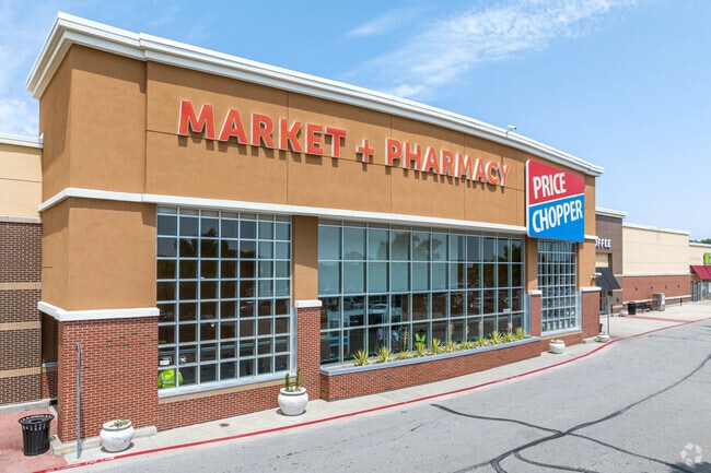 Grab your groceries at Price Chopper in Grandview, MO.