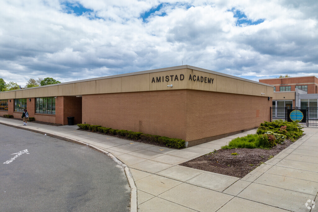 The Amistad Academy is a private charter school located in Dwight.
