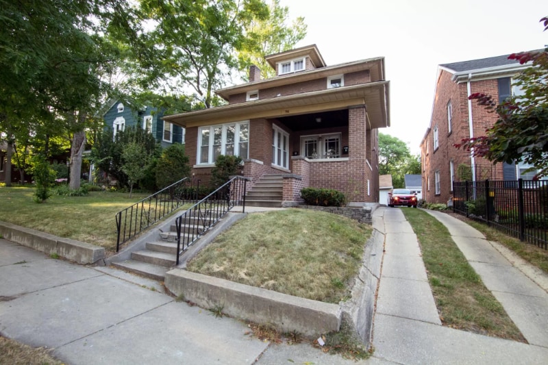 511 W Marion St unit 2, Joliet, IL 60436 - photo 1