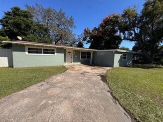 2429 Sandy Ln, Orlando, FL 32818