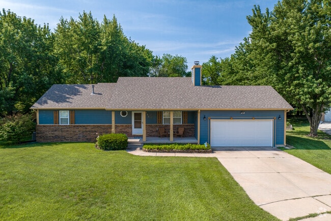 You will find a few ranch-styled homes throughout Kechi.