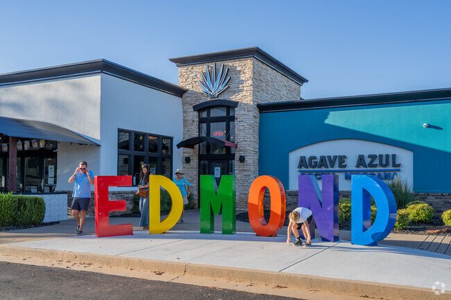 Locals enjoy authentic Mexican dishes at Agave Azul near Kimberly Crossing.