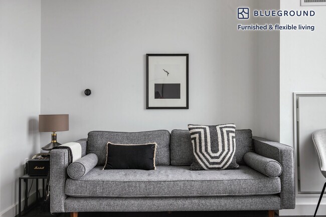 10 New St unit FL2-ID1054, Boston, MA 02128 - photo 2