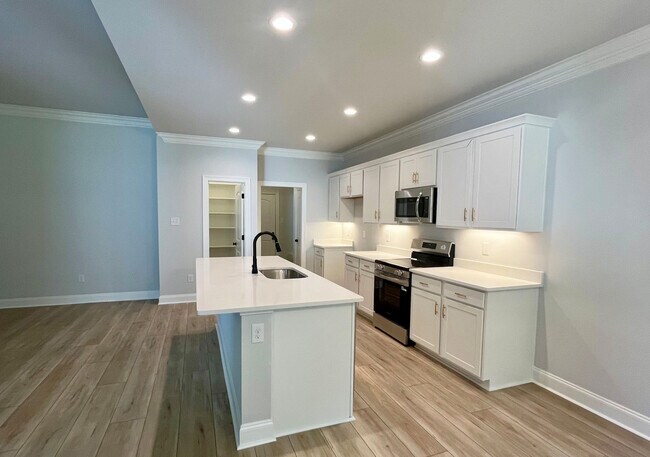 212 Nandina Dr, Scott, LA 70583 - photo 2