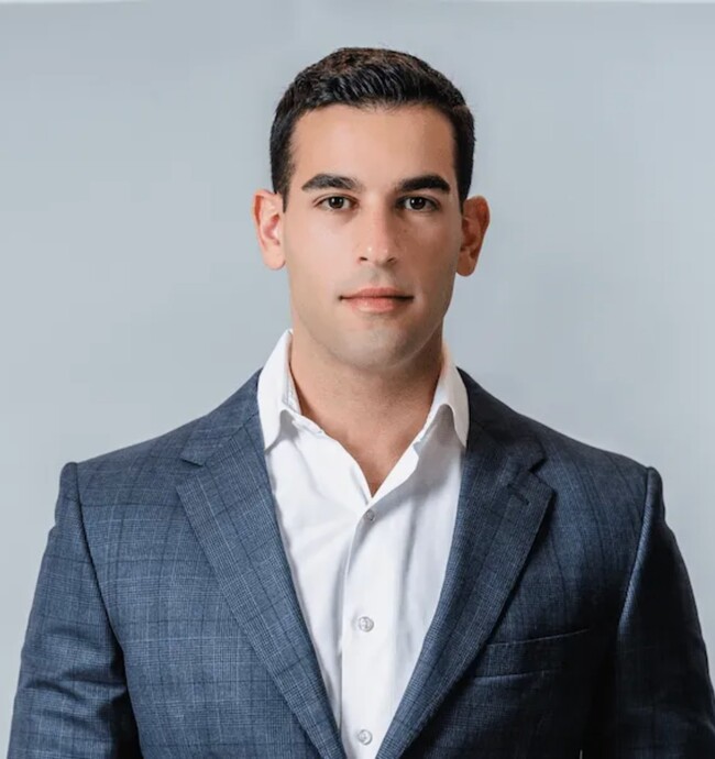 Agent Photo