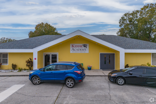 Kiddie Academy of Carrollwood allows for pick up at the entrance of the building.