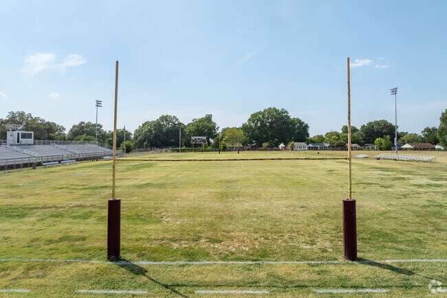 Cheer on the team at Oakhaven Middle in Memphis.