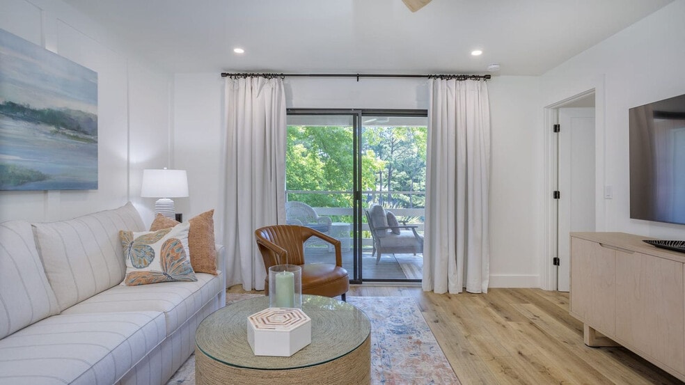 45 Folly Field Rd unit ID1316251P, Hilton Head Island, SC 29928 - photo 1