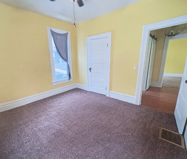 609 Rumely St, La Porte, IN 46350 - photo 4