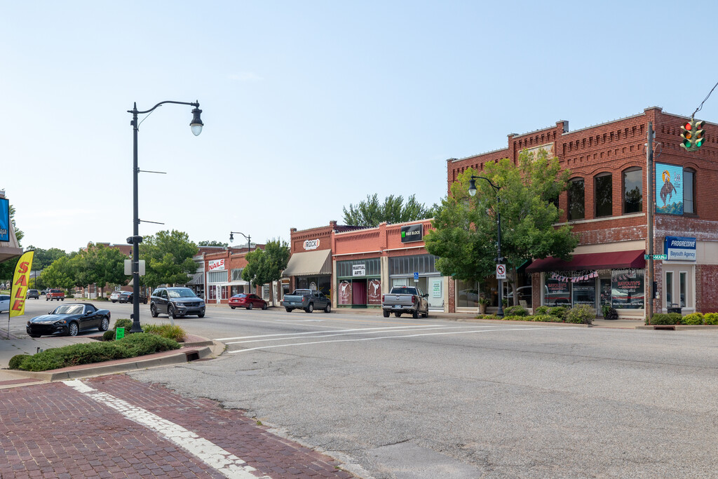 Collinsville, OK City Guide | About Living in Collinsville - Homes.com