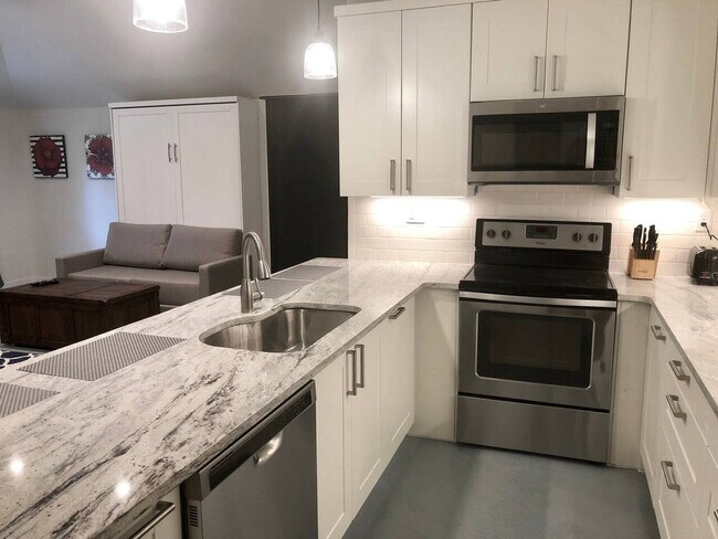 1929 NW 7th Ln unit ID1359096P, Gainesville, FL 32603 - photo 4