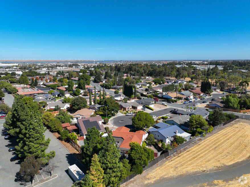 Neighborhood_Meadowbrook_V2_041224