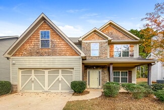 390 Cliffhaven Cir, Newnan, GA 30263