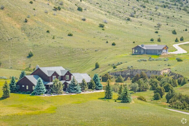 Homes in Gallatin River Ranch sit on lots of up to 22 acres with space for plenty of additions.