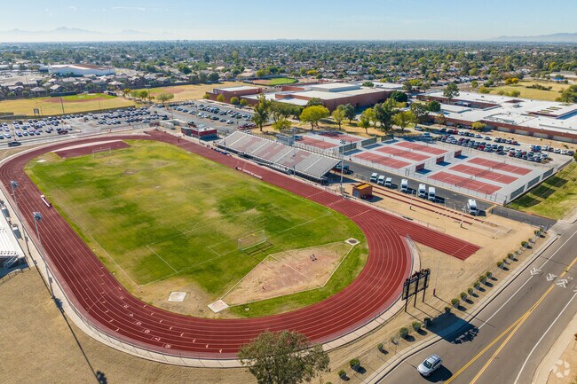 Ironwood High School in Glendale is a hub for academic and creative excellence.