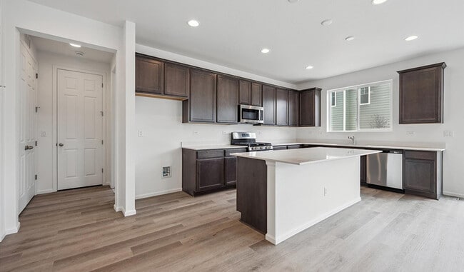 6625 N Nepal St, Aurora, CO 80019 - photo 3