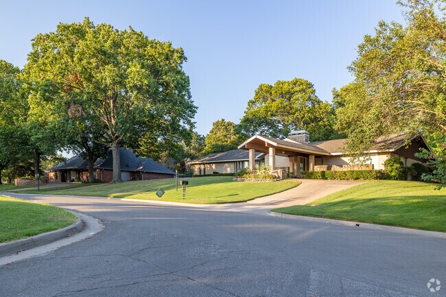 Wide streets run throughout  in Warrenton allowing plenty of parking and walking space.