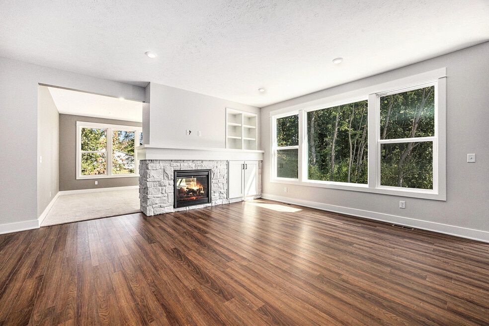 15370 144th Ave, Spring Lake, MI 49456 - photo 1