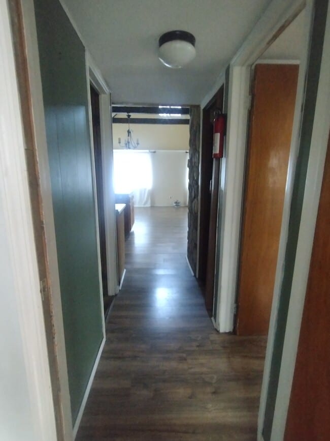 418 Mercury Dr, Bushkill, PA 18324 - photo 3