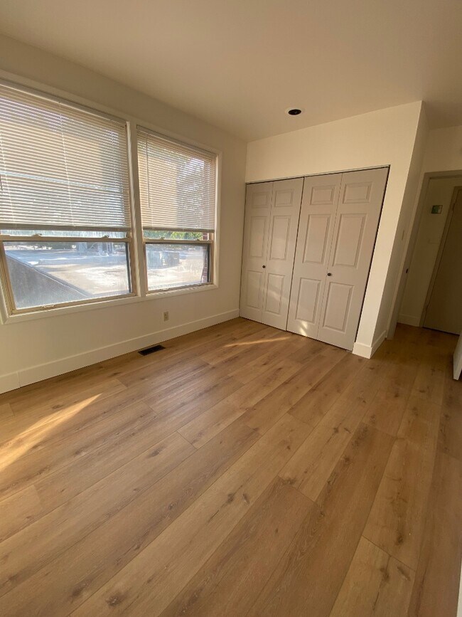 3733 Morgan Ford Rd unit G, St. Louis, MO 63116 - photo 6