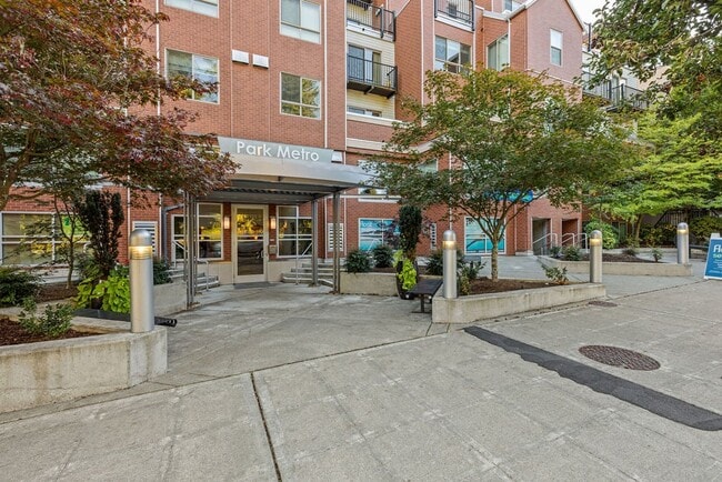 Park Metro, Bellevue, WA 98004 - photo 2