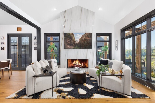 2342 Quarry Trails Dr, Columbus, OH 43228 - photo 7