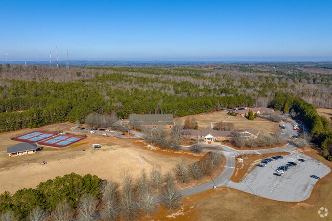 Oak Mountain Academy teaches about 200 students.