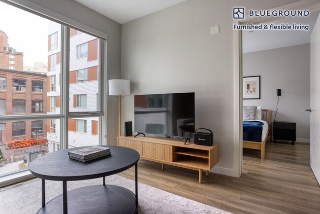 50 Rogers St unit FL3-ID948, Cambridge, MA 02142 - photo 2
