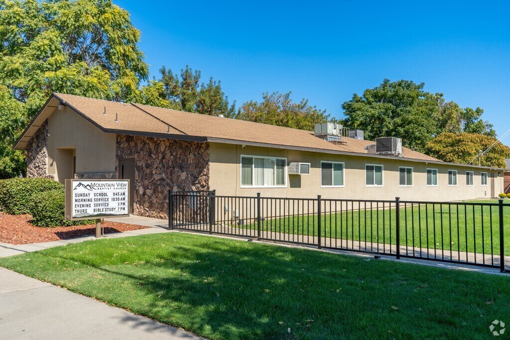 Mountain View Baptist Academy serves students in the Northwest Modesto community.