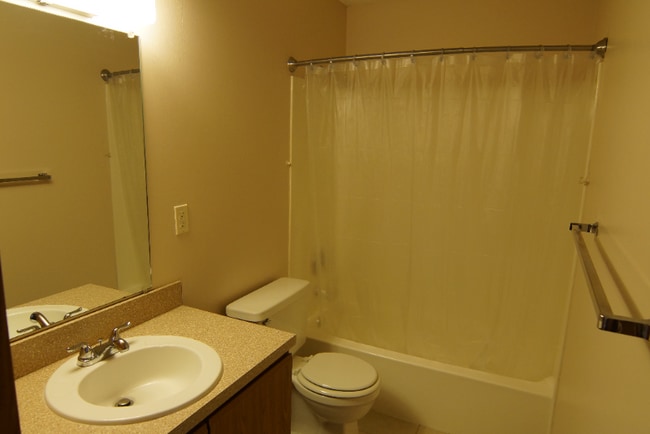 5100 Emerald Dr unit 25, Lincoln, NE 68516 - photo 7