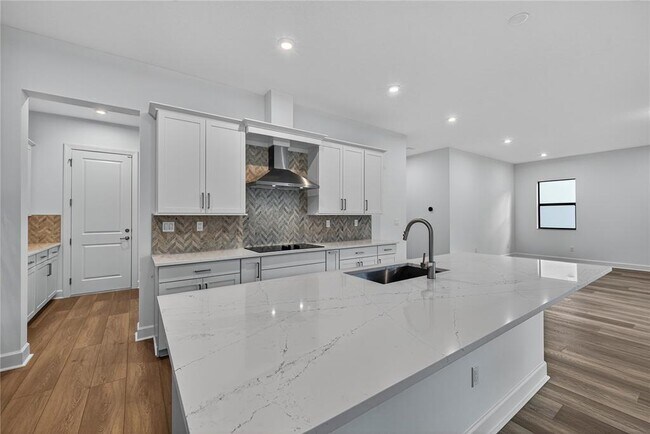 2722 NW 87th Terrace, Pembroke Pines, FL 33024 - photo 6