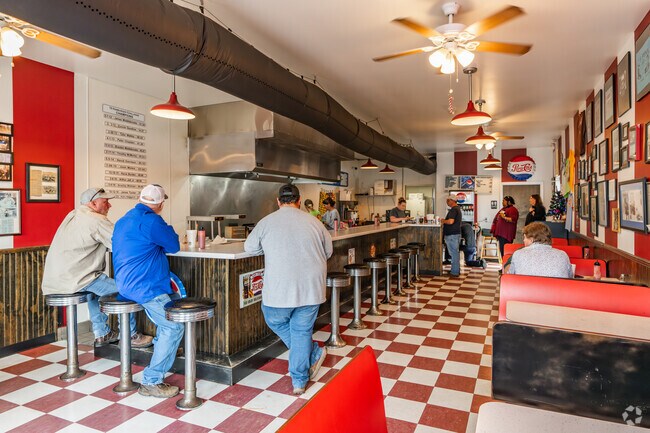 There are several popular local restaurants near Fairview such as C.F. Penn Hamburgers.