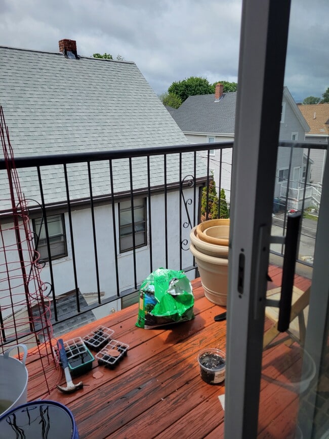 9 Morgan Place unit 6, Newton, MA 02458 - photo 4