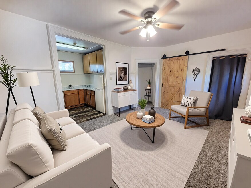 503 6th St N unit 8, Wahpeton, ND 58075 - photo 1