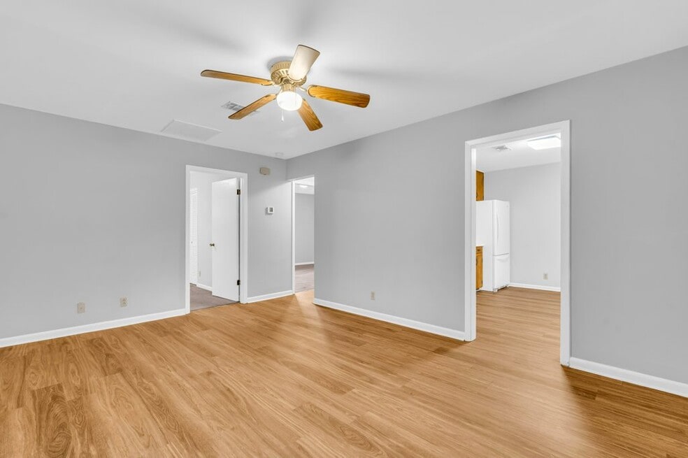 412 6th St S unit 6, Columbus, MS 39701 - photo 1