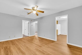 412 6th St S Unit 6, Columbus, MS 39701