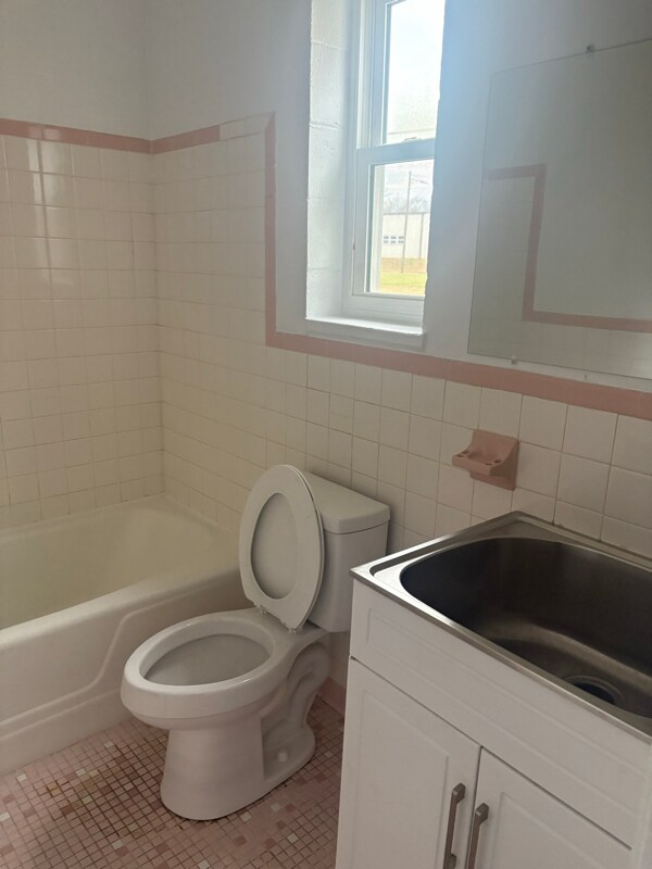 601 N Main St unit 108, Clover, SC 29710 - photo 2