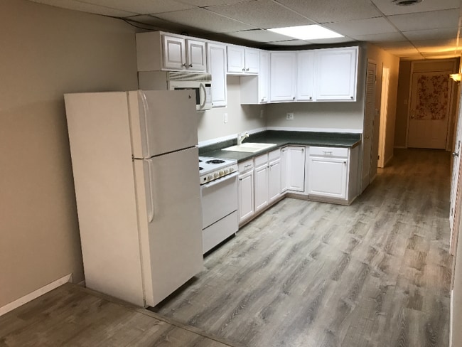 351 Chicago Rd, Paw Paw, IL 61353 - photo 7