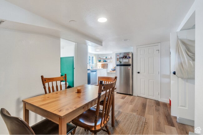 555 N 800 E unit 557, Provo, UT 84606 - photo 6