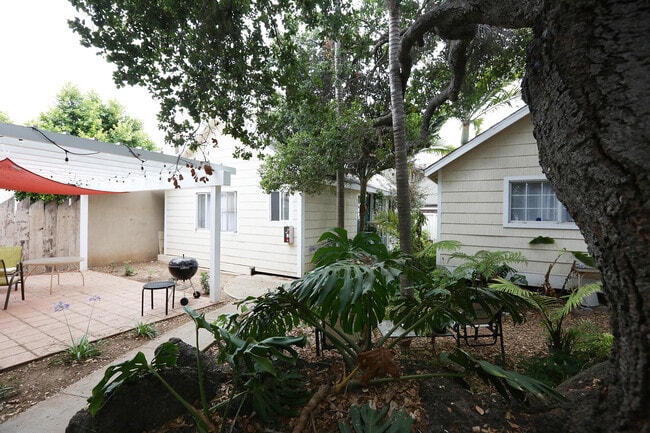 319 W Anapamu St, Santa Barbara, CA 93101 - photo 2