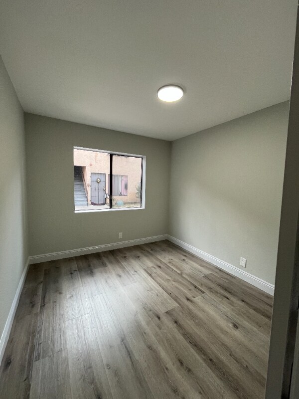 5955 Main St unit 8, Los Angeles, CA 90003 - photo 6